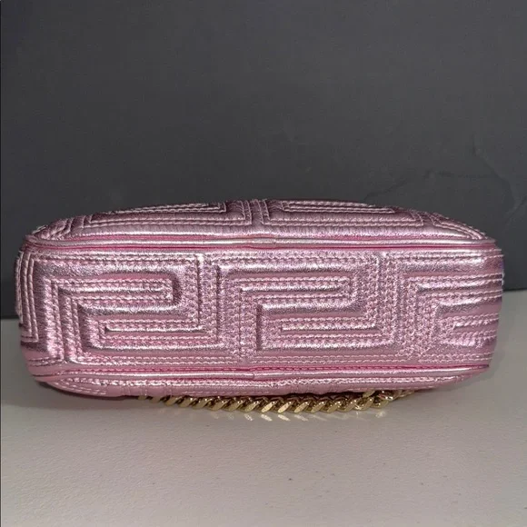 RARE Versace Metallic Pink Crossbody Bag Gold Chain CAMERA purse PERFECT SIZE! - Picture 8 of 17